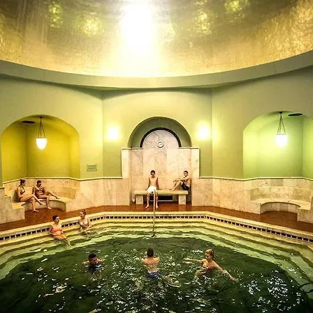 Kincsem 公寓 埃格尔